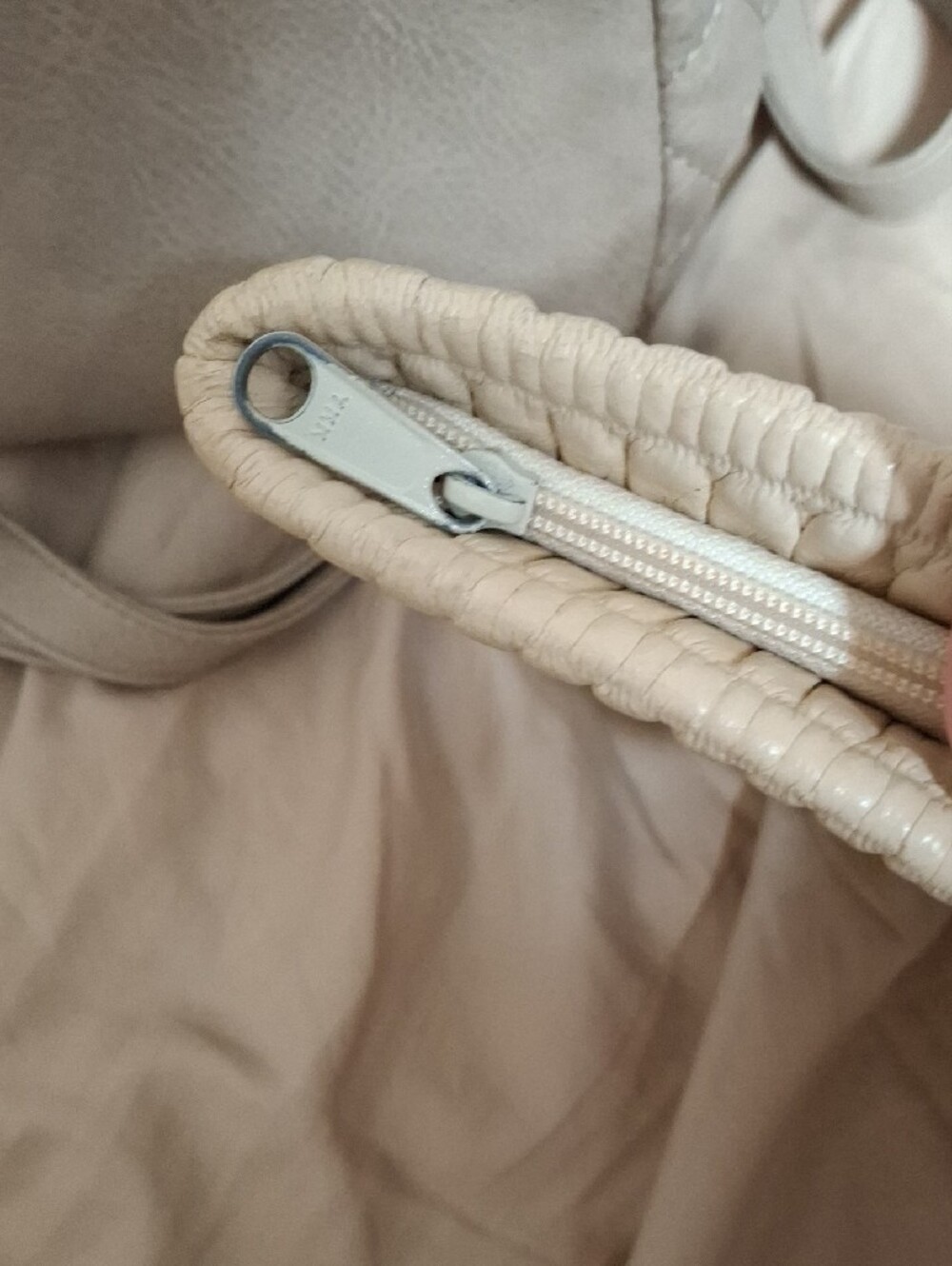 Quilted Leather Cream Vintage Clutch Pouchette 12x8 - Picture 3 of 9